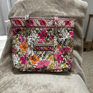 Vera Bradley Zipper Large Tote in Tea Garden Pattern